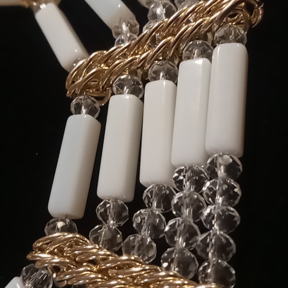 Napier milk glass, gold & crystal cut clear glass beaded collar or bib necklace - Picture 8 of 9
